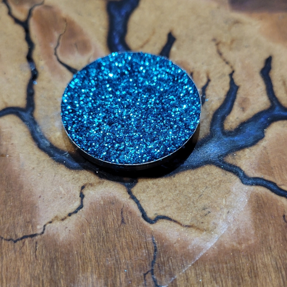 Pressed Glitter Eyeshadow